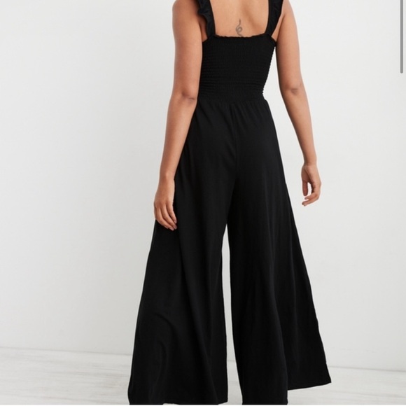 🆕 Aerie Smocked Wide Leg Jumpsuit - Picture 2 of 8